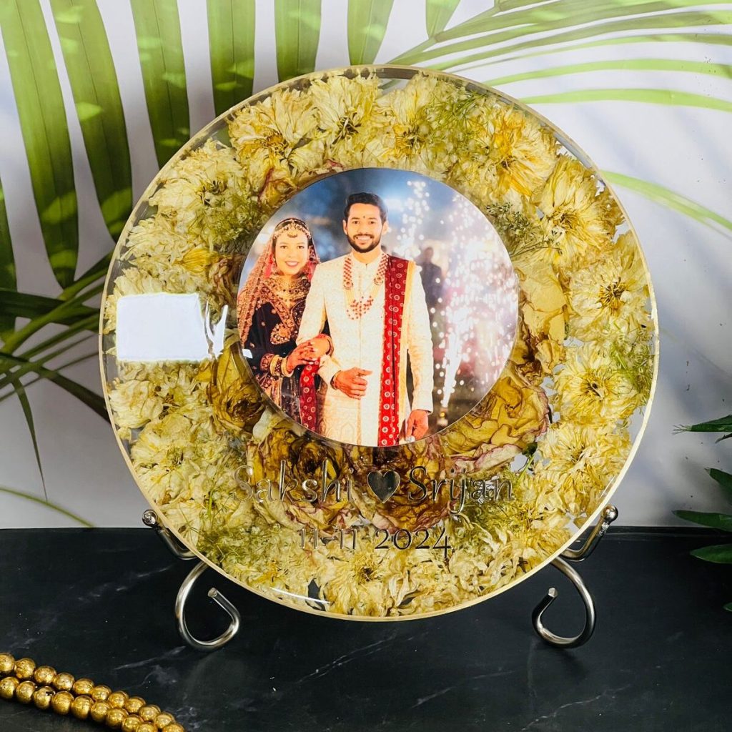 Circle Shape Resin Frame